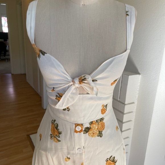 Reformation midi dress - Picture 4 of 9